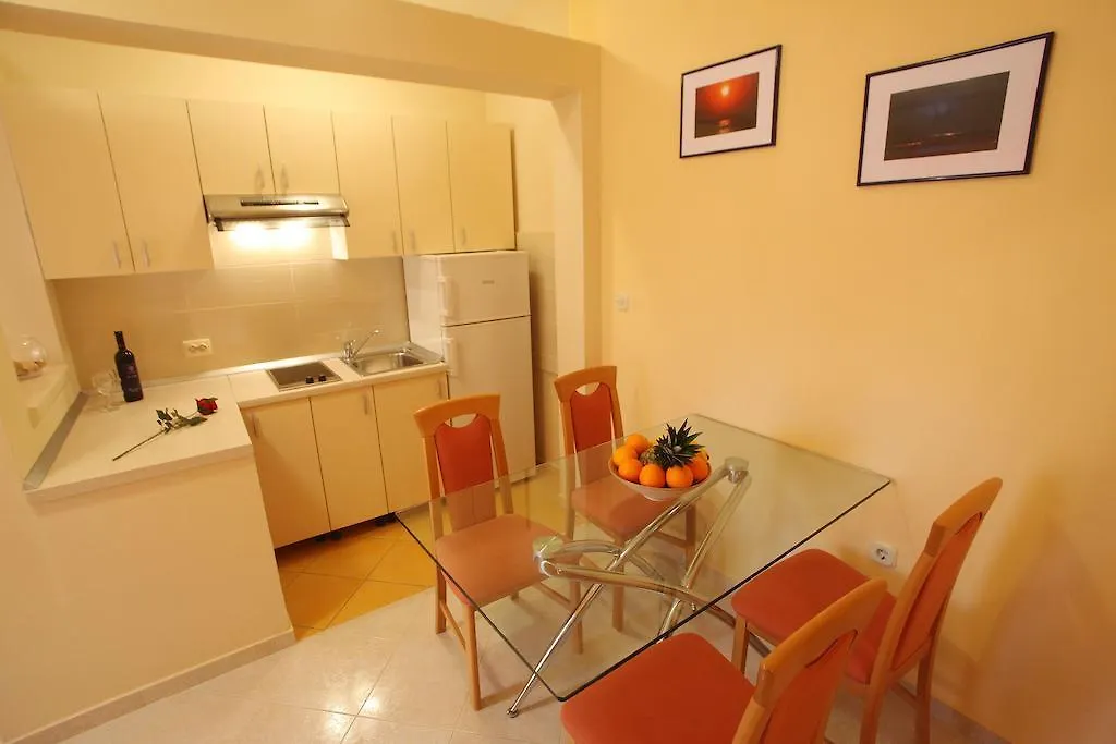 Apartments Villa Mareta Sukošan Chorwacja