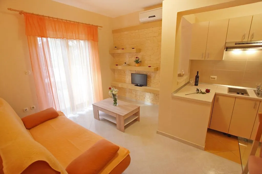 Apartments Villa Mareta Sukošan