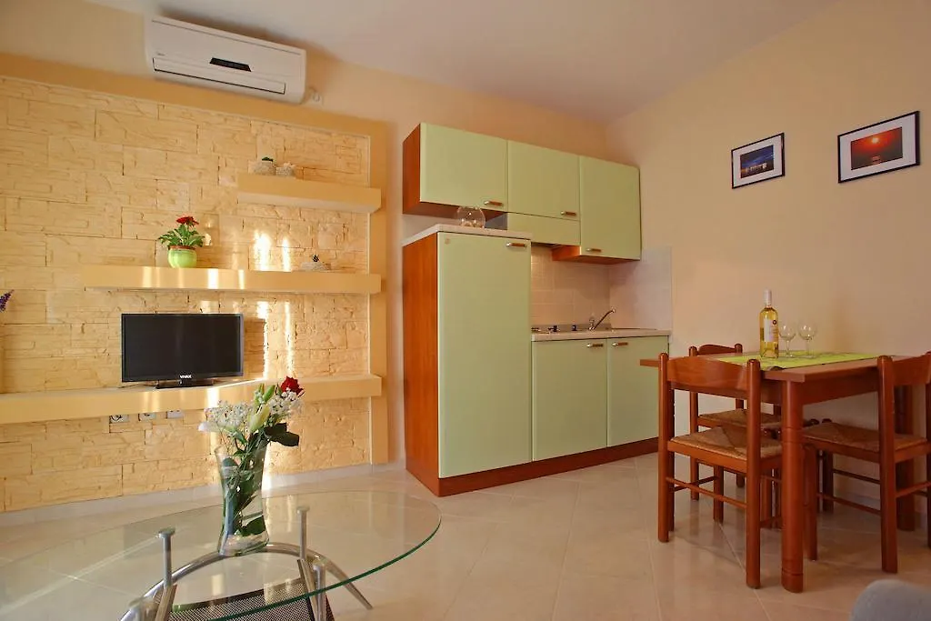 Apartments Villa Mareta Sukošan Chorwacja