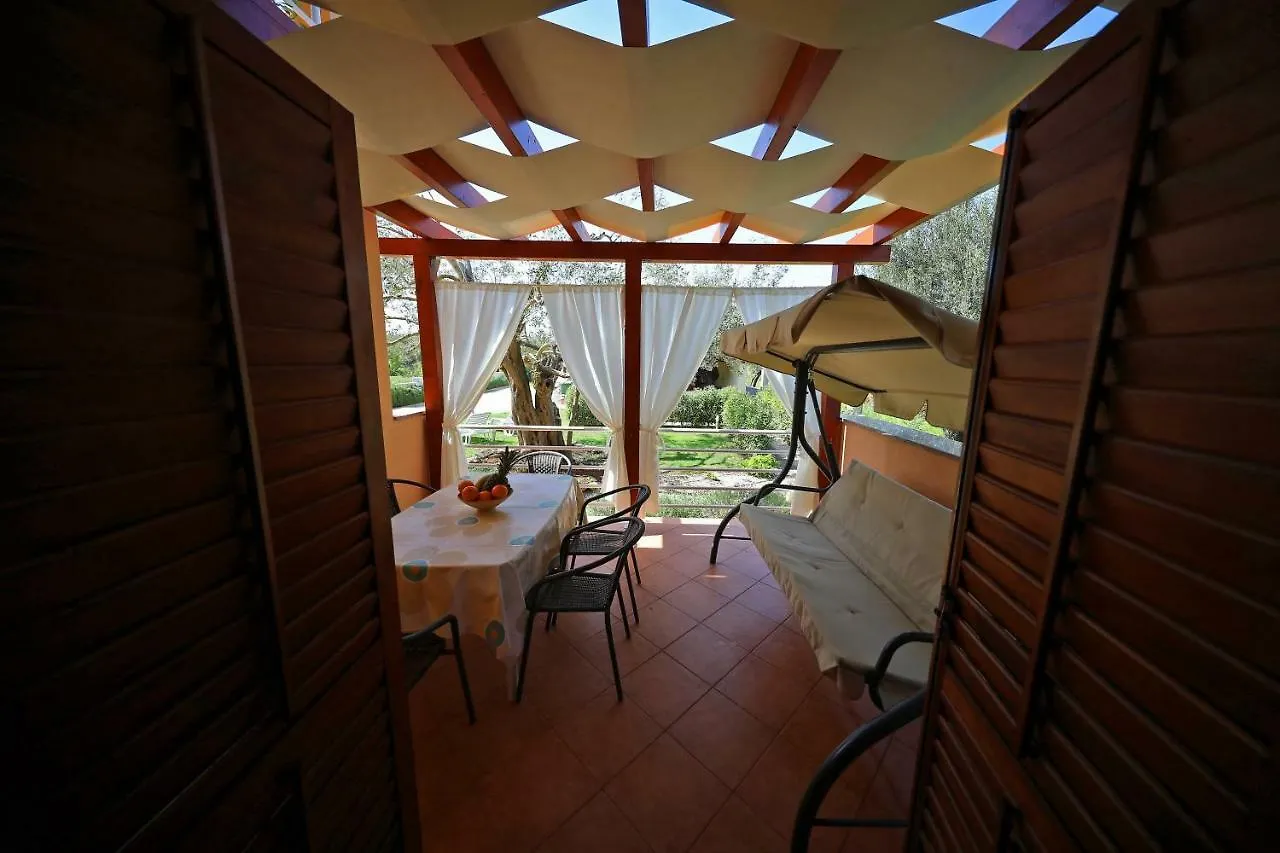 Apartments Villa Mareta Sukošan