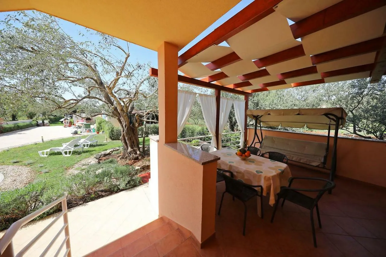 Apartments Villa Mareta Sukošan
