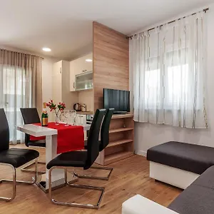 Apartament Lapidem